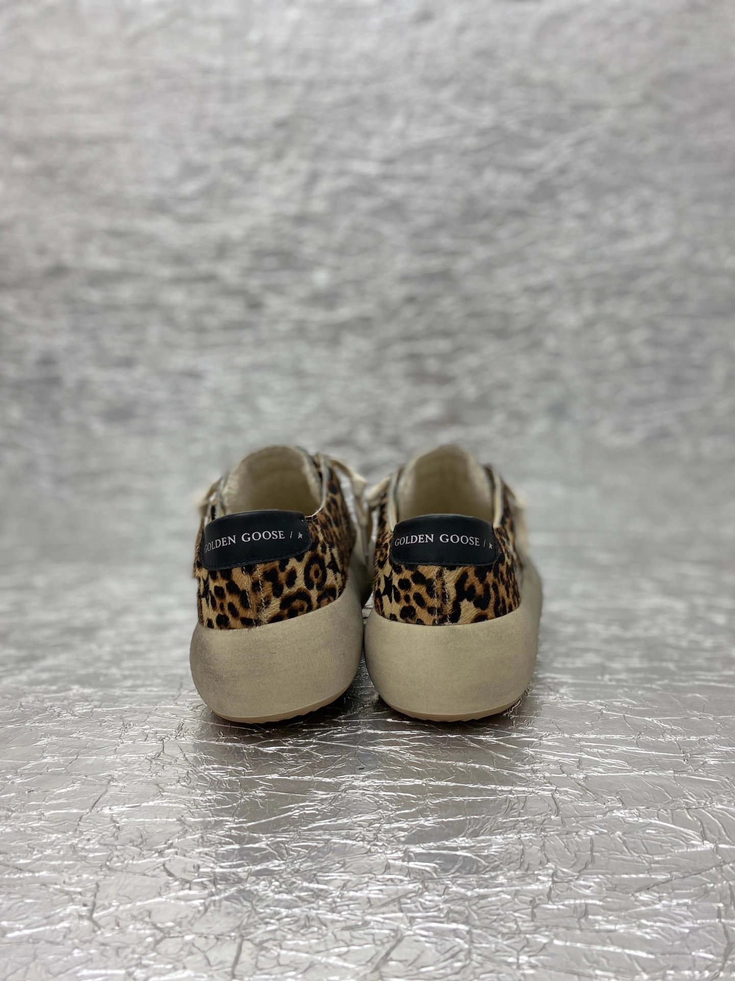 OOBB-- 6642 GWF00378.F003305.81472 GMF00378.F003305.81472 Space cowhide item:E-X362J2901T